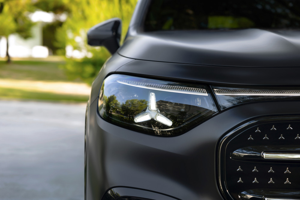 Mercedes-Benz GLB sneak peek